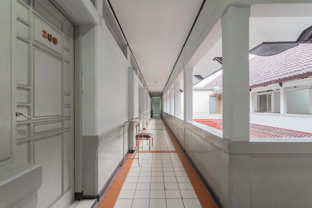 Koolkost Near Bandung Station Hotel Exterior foto